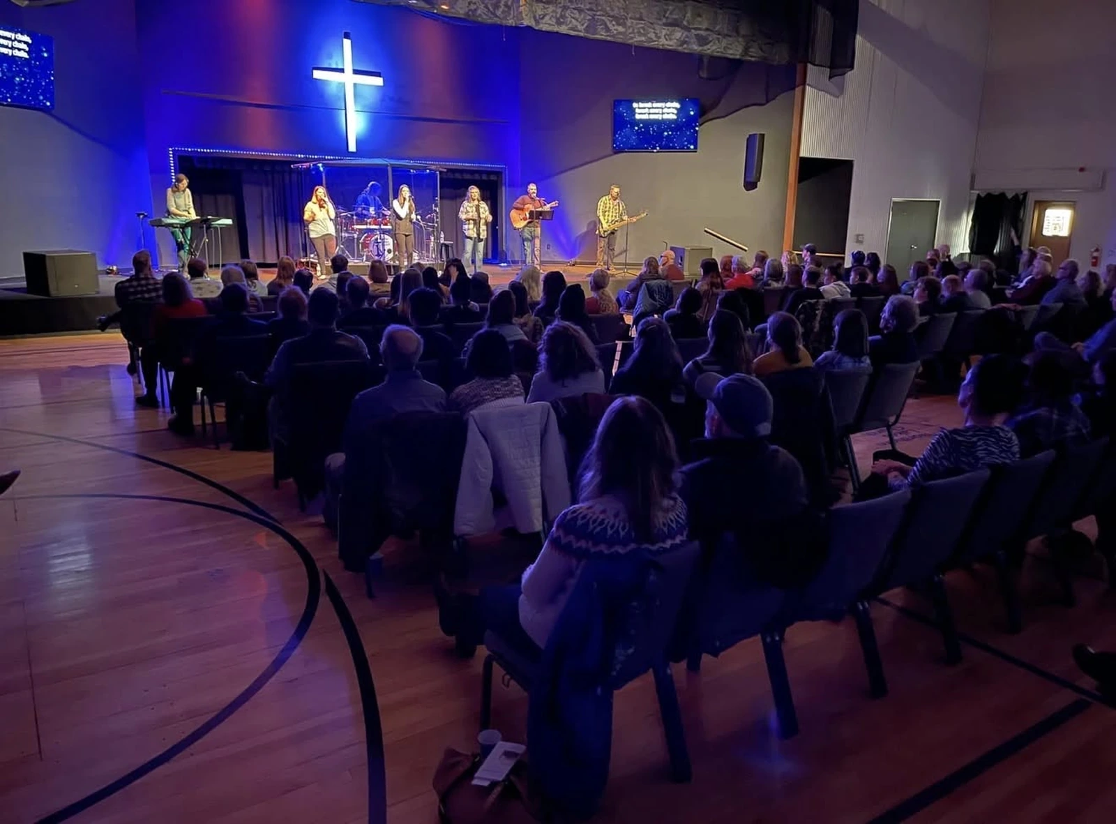 Worship In-person at Northern Lakes Church in Cumberland, WI